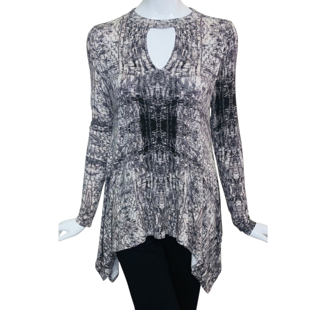 Jennifer Lopez Keyhole Handkerchief Hem Animal Print Long Sleeve Top Women Med